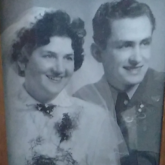 π Biddeford Electric Heating RED PLAID THROW/BLANKET XL - Picture 12 of 16